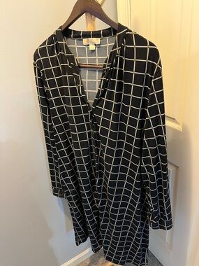 Michael Kors Black Dress with White Grid Print Size 3X.